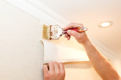 Pose de papier peint à Ognes — revêtements muraux et toiles de verre
